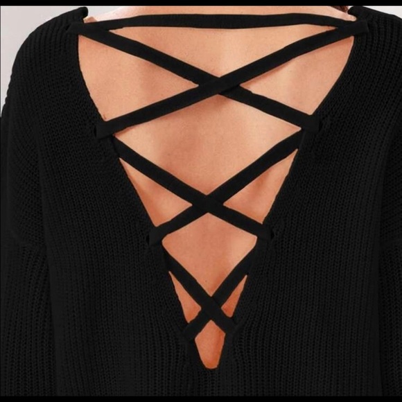 Open back with laces knit sweater - Picture 2 of 4